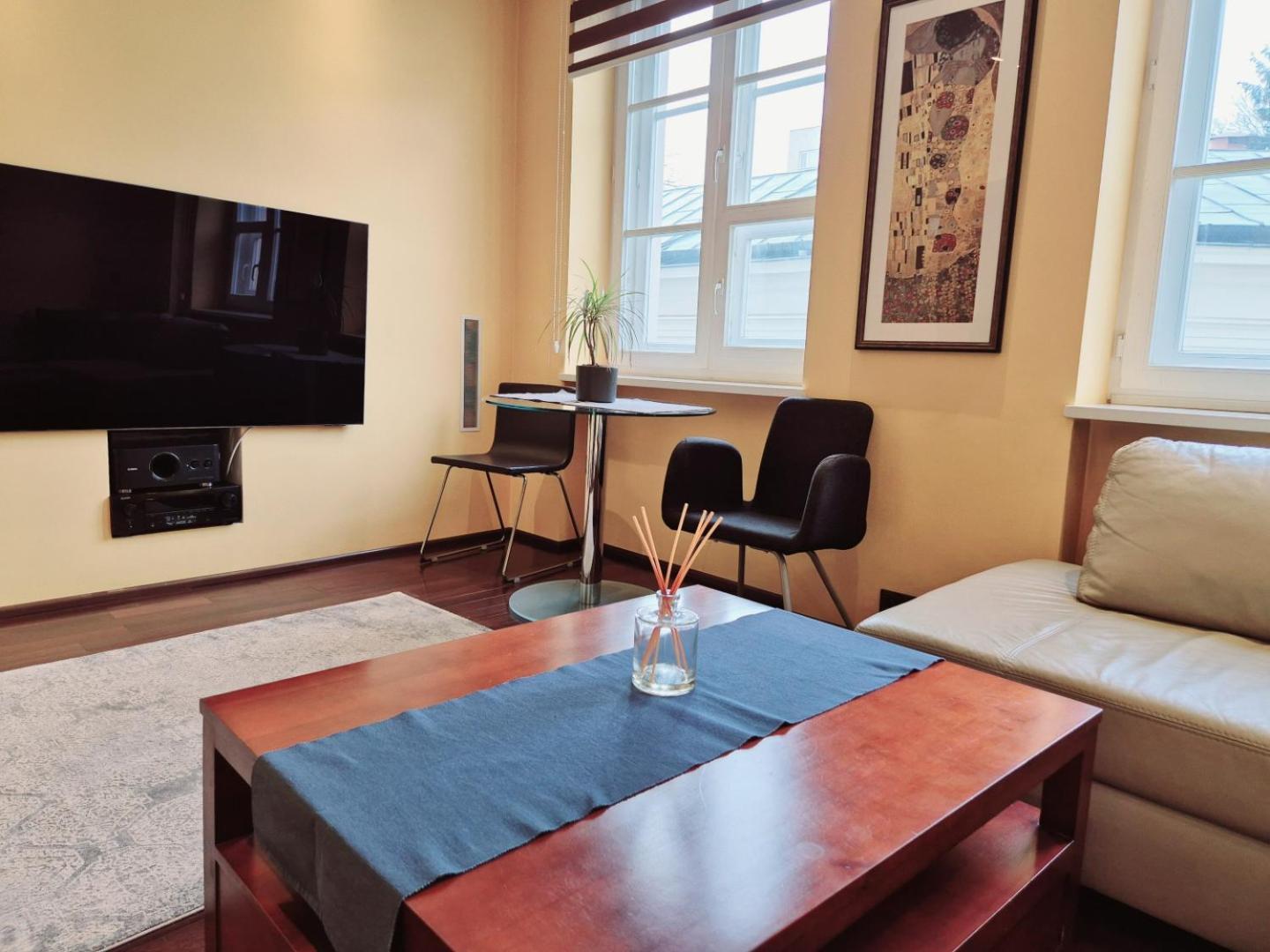 Krakowskie Przedmiescie 57 Warszawa, Near Old Town * Warszawa